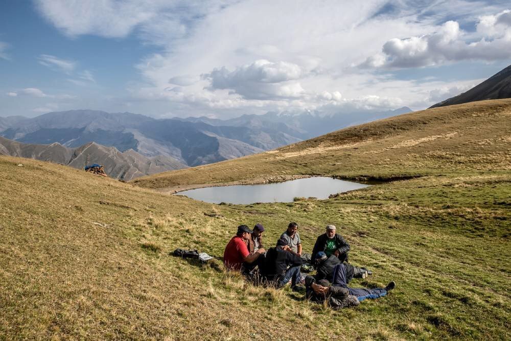 Чтобы дольше жить, надо больше двигаться и смотреть вперед, а не на прошлое оглядываться. Фото: Сергей Савостьянов / ТАСС