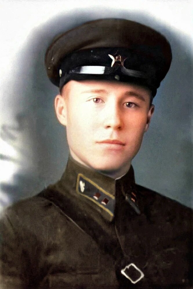 Лейтенант Катасонов Сергей Васильевич. 1941