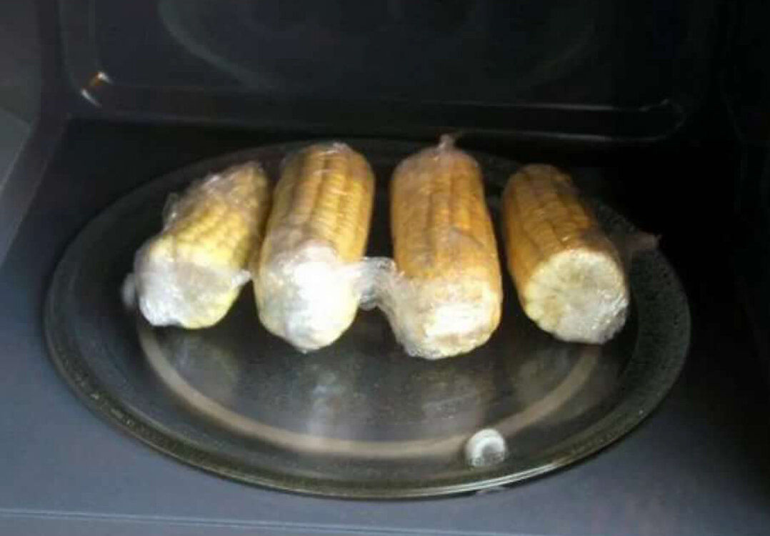 Многие овощи можно быстро приготовить в микроволновке