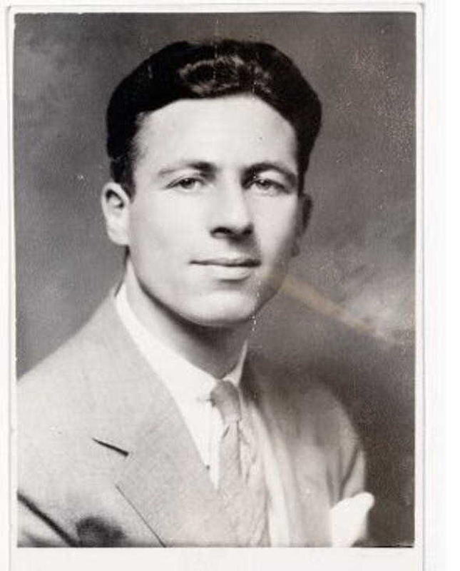 Доктор Морис Броуди, ок. 1932 г.