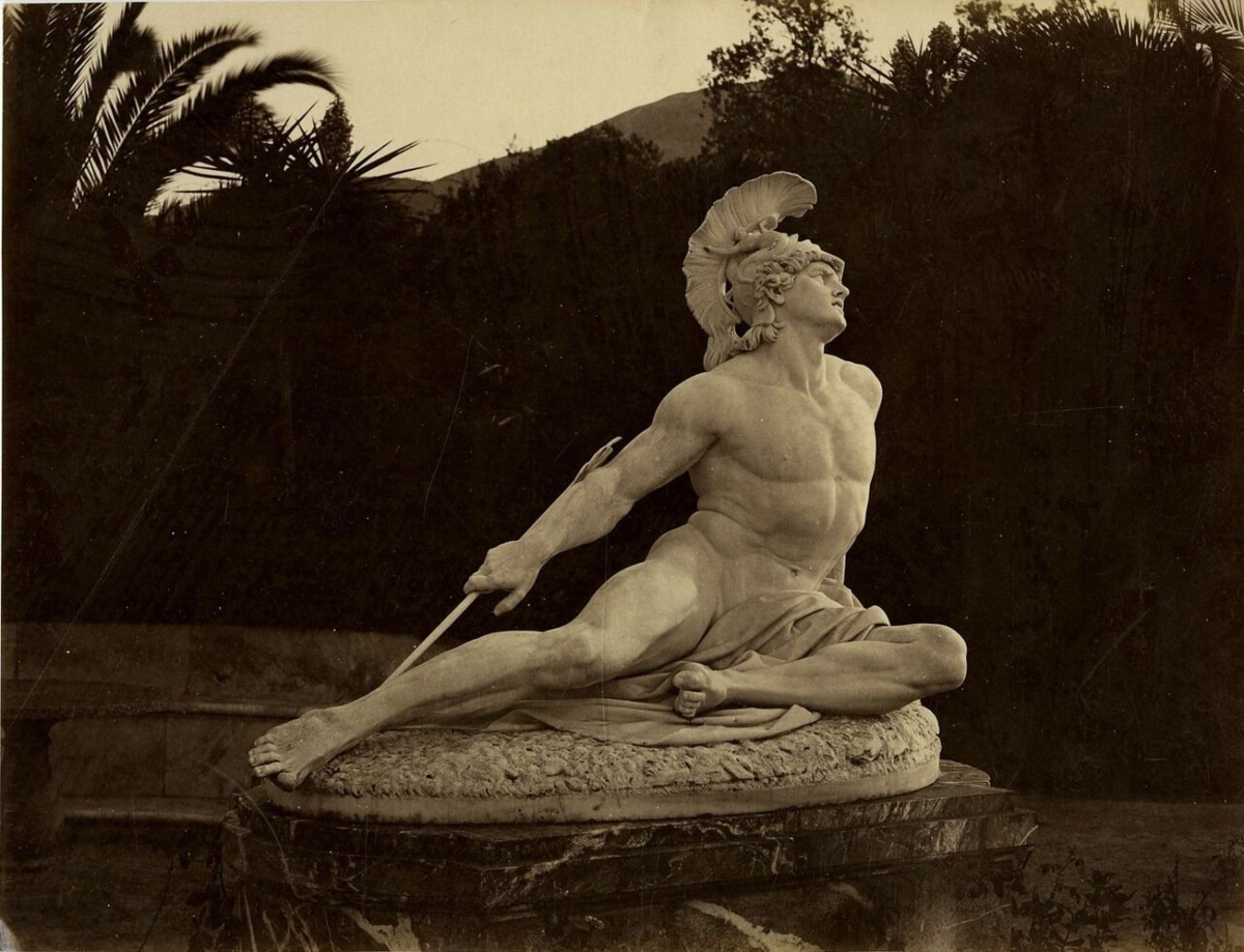 ахиллес- воин трои. статуи греческиеахилллес. статуя ахиллеса в лондоне. ахиллес бог. ахиллес воин греции.