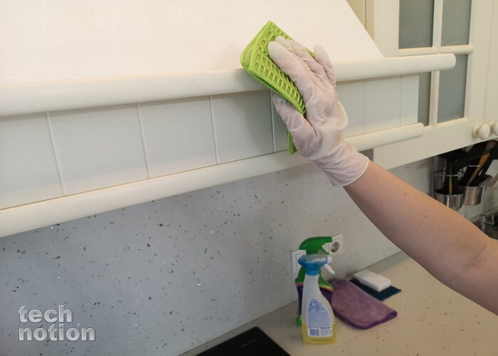  Начинаем протирать всё сверху / Изображение: дзен-канал technotion