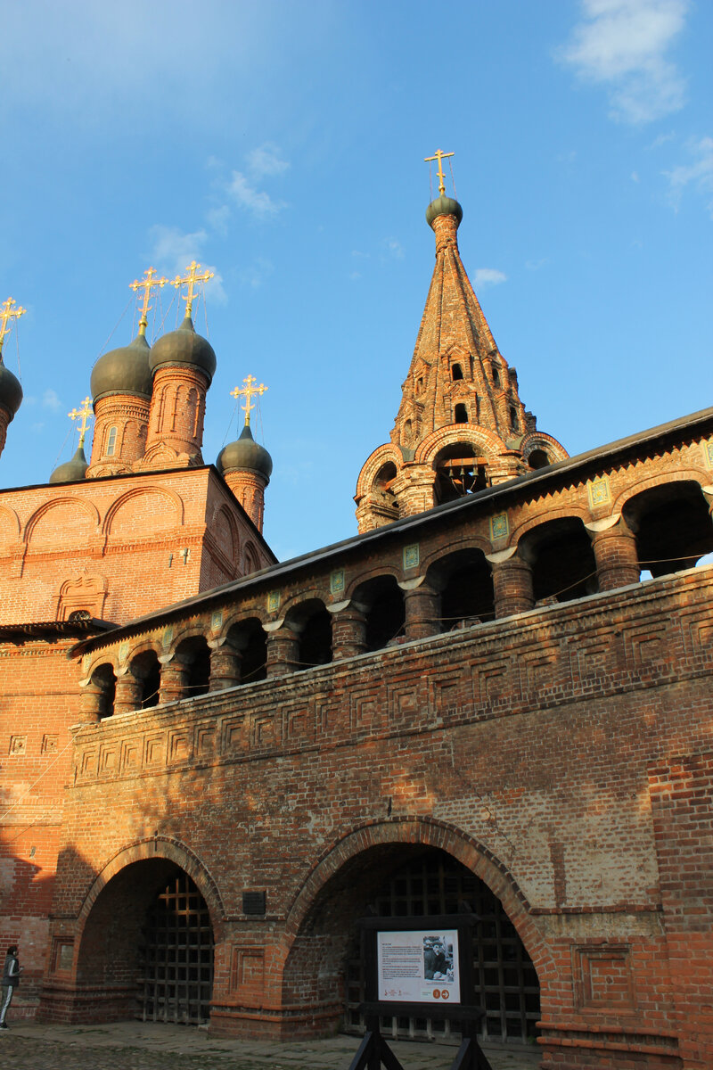 
Крутицкое Патриаршее подворье  
﻿
