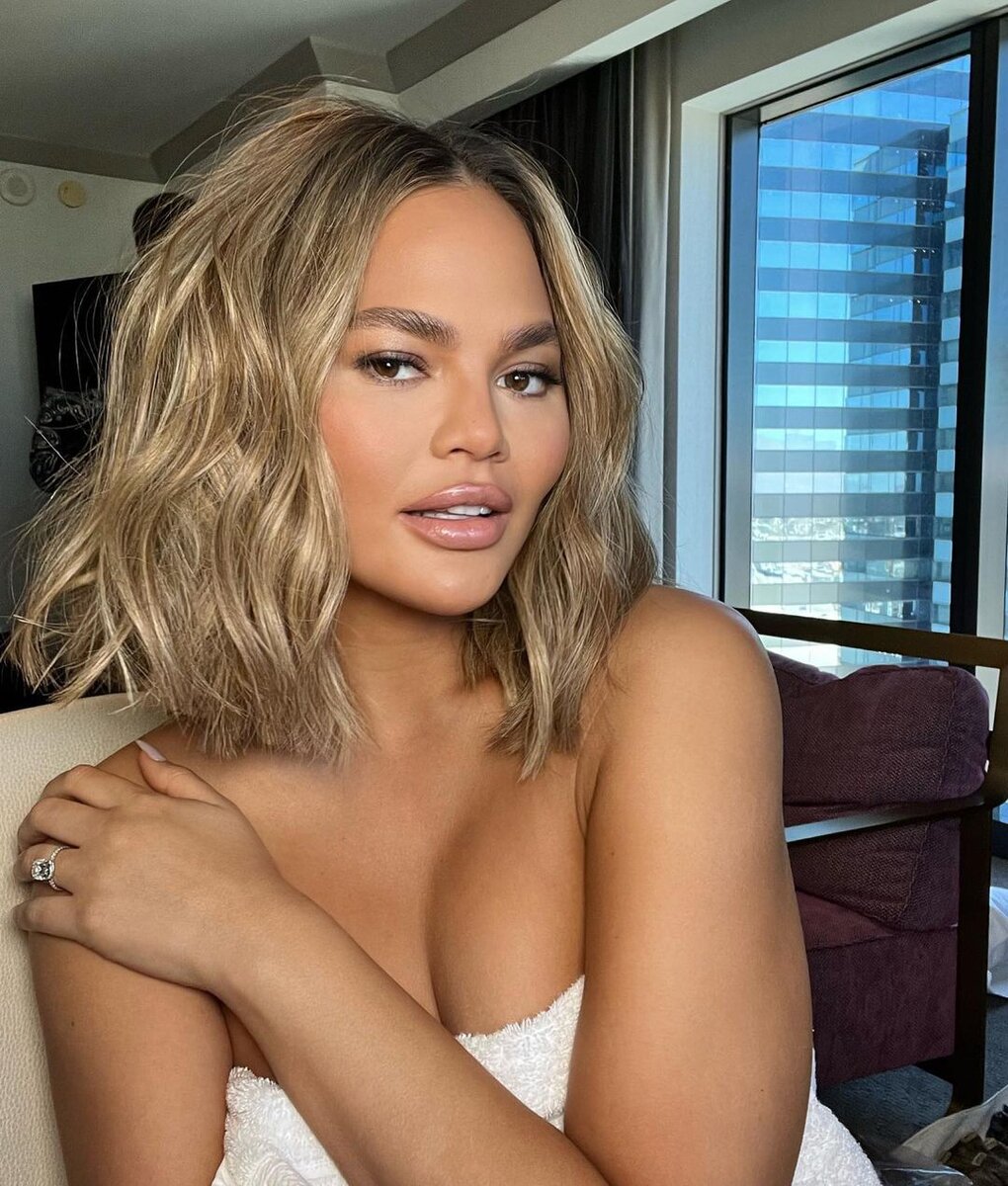     Крисси Тейген. Фото: @@chrissyteigen