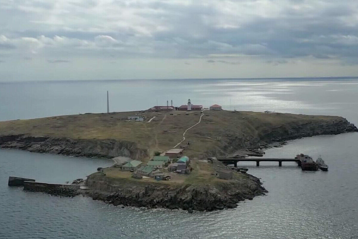 остров змеиный в черном море