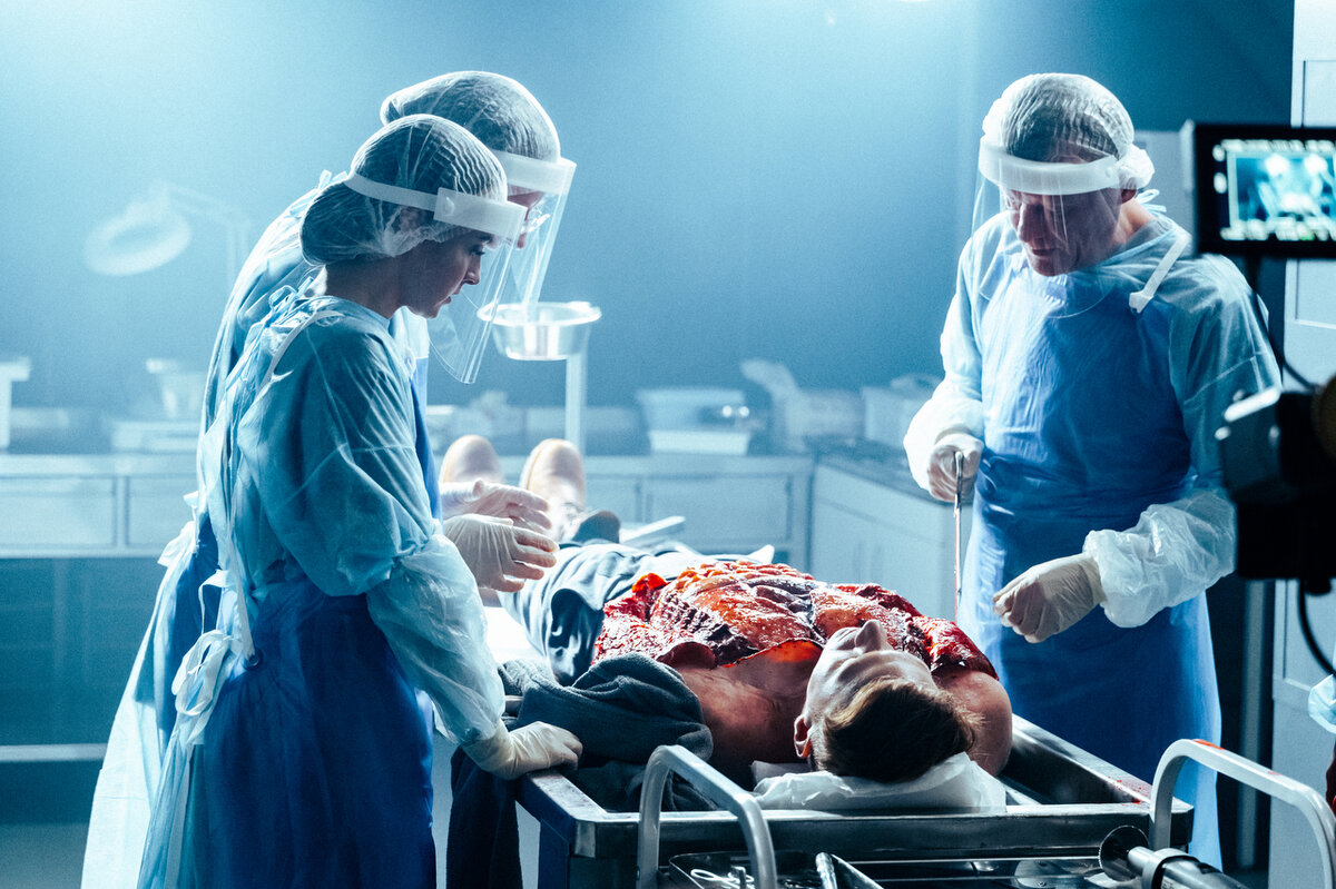     / Кадр из сериала «Наследие» (2021)
