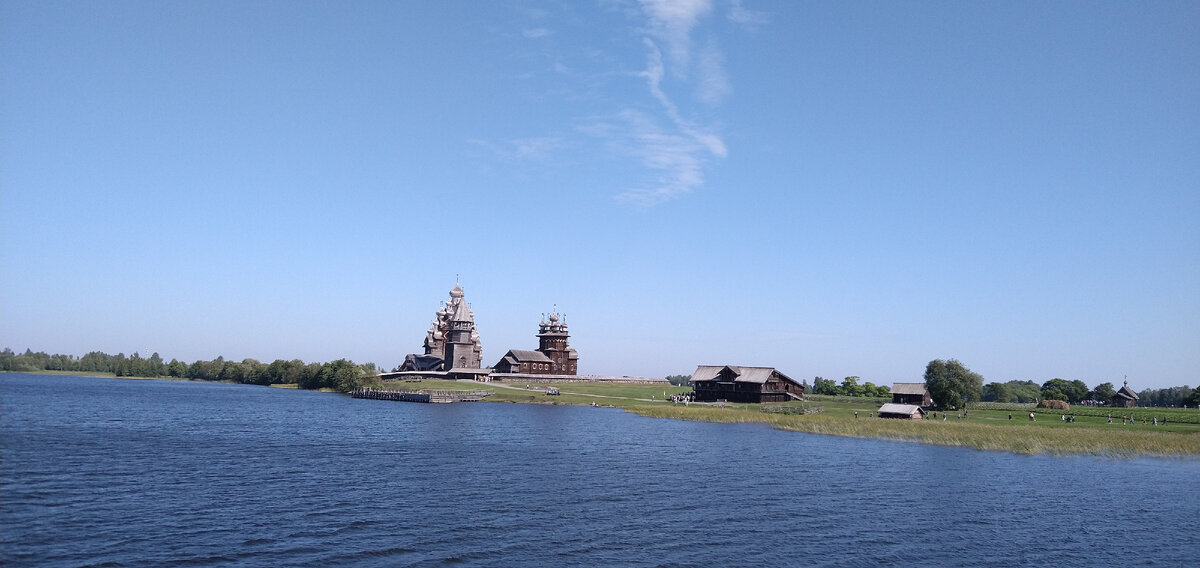 Очень маленький и очень красивый остров