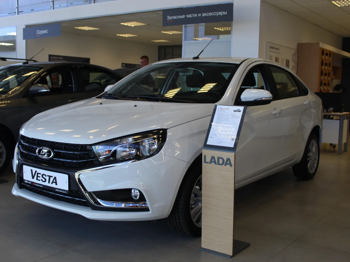 Сколько стоят лады. Lada (ВАЗ) Vesta 2021. Лада Веста 1. Лада Веста 2019г. Белый Lada (ВАЗ) Vesta в037кн763.