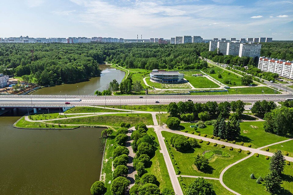     В разных районах столичного округа продолжаются начатые крупные проекты  Shutterstock