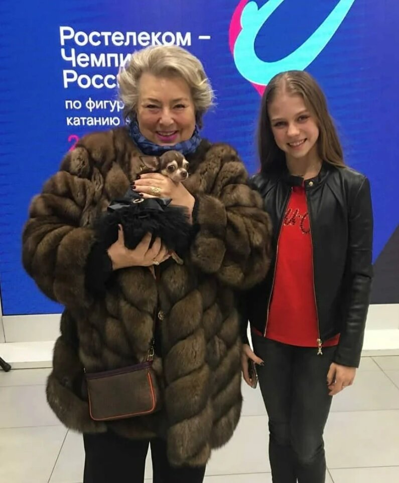 Татьяна Тарасова и Александра Трусова. Источник фото: соцсети Татьяны Тарасовой