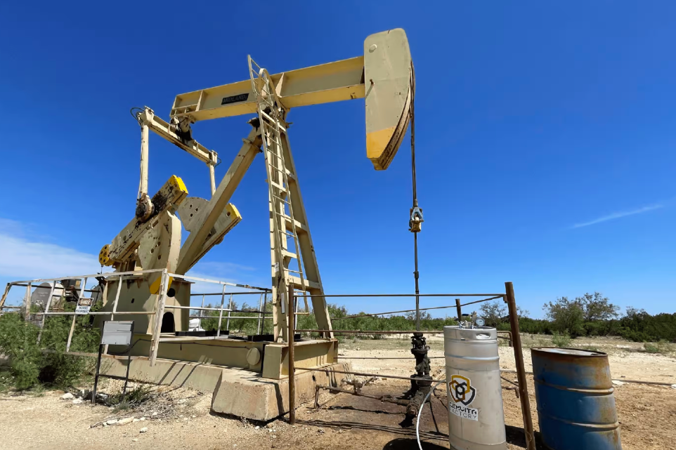     Созданы микроорганизмы, поедающие нефть и создающие чистейший водород. Неужели это будущее?