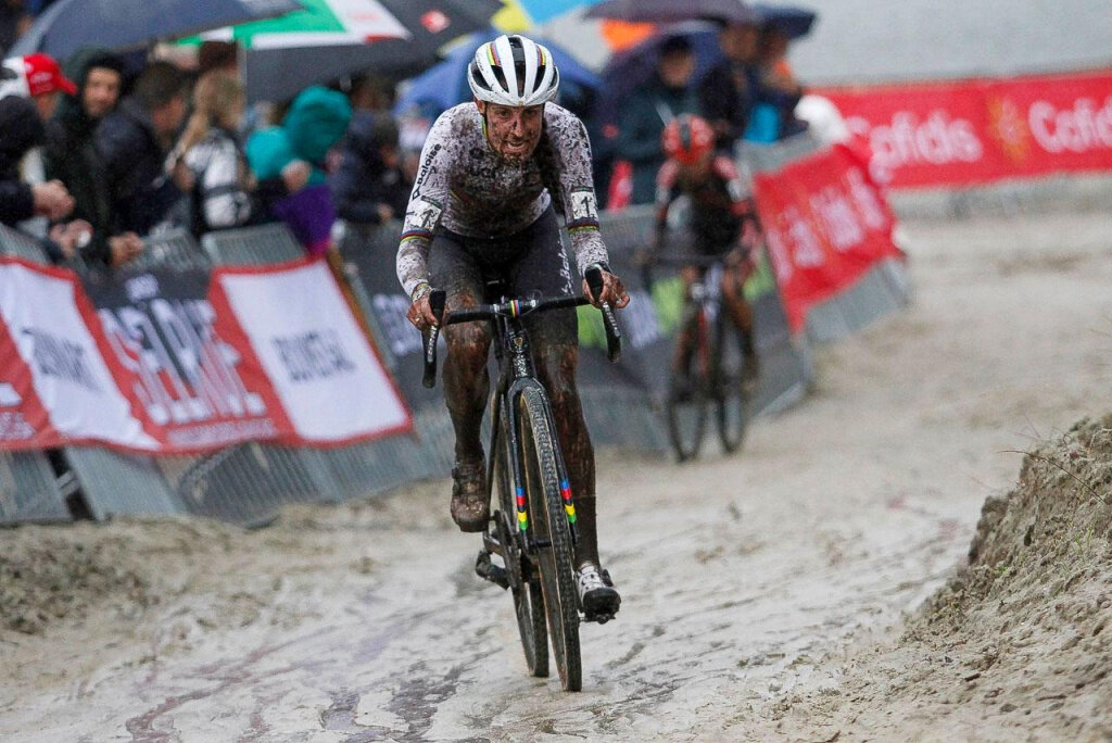 Люсинда Бранд на этапе Superprestige Gieten. Фото: B. Hazen / Cyclocross Magazine