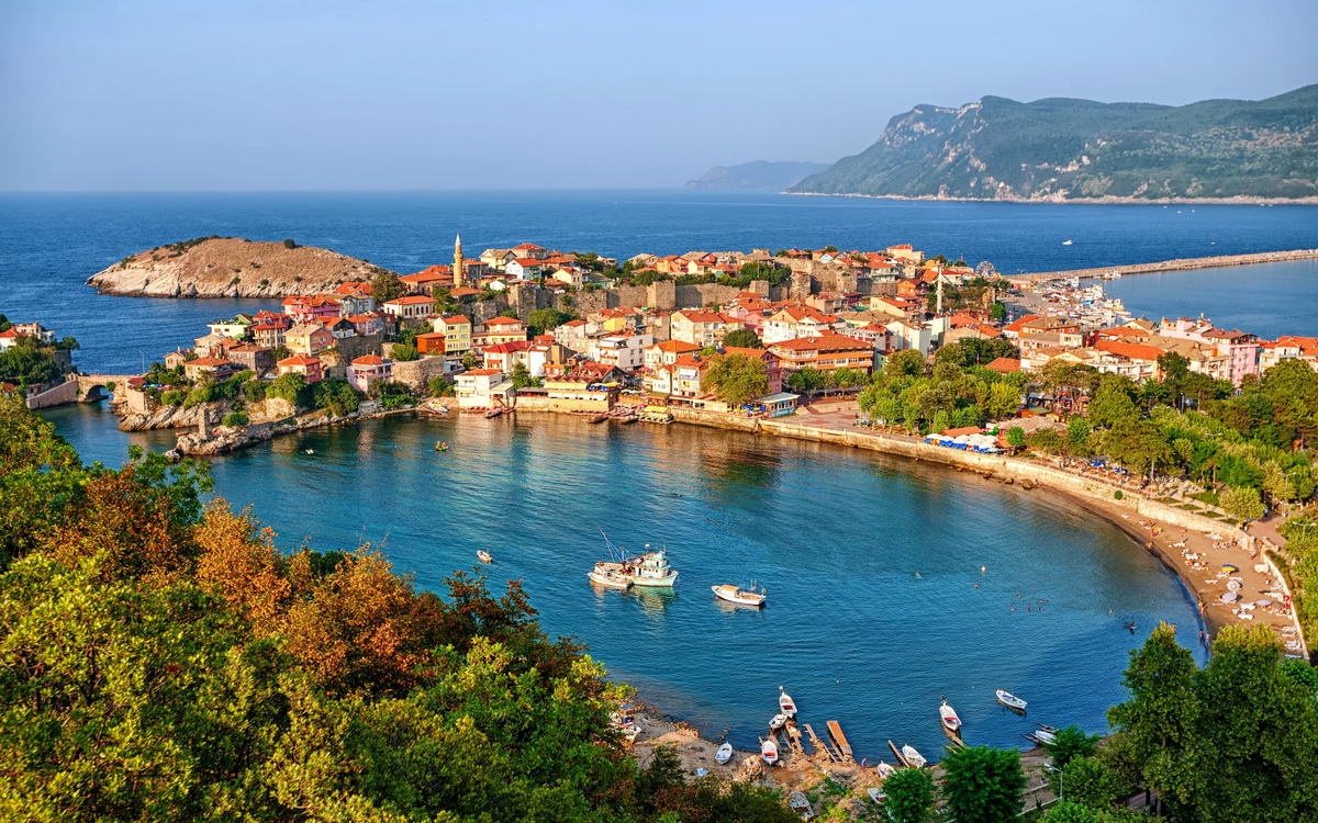 Отдых на черноморском побережье Турции: какой город посетить?