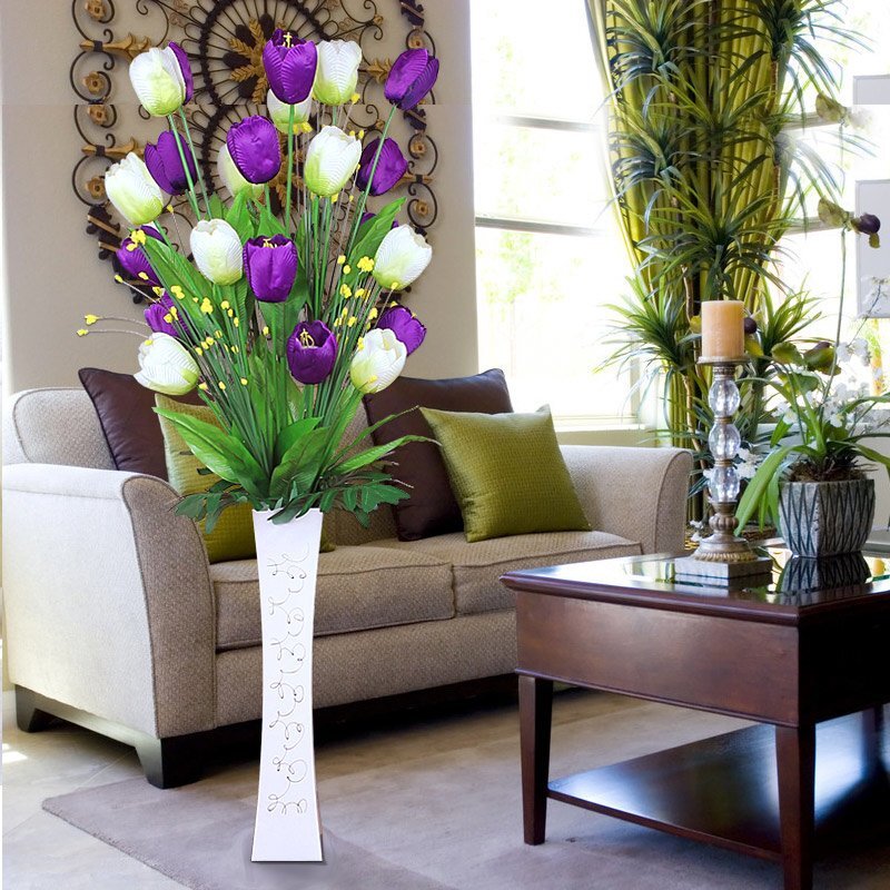Какие искусственные цветы можно держать дома и как правильно расставить их в квартире