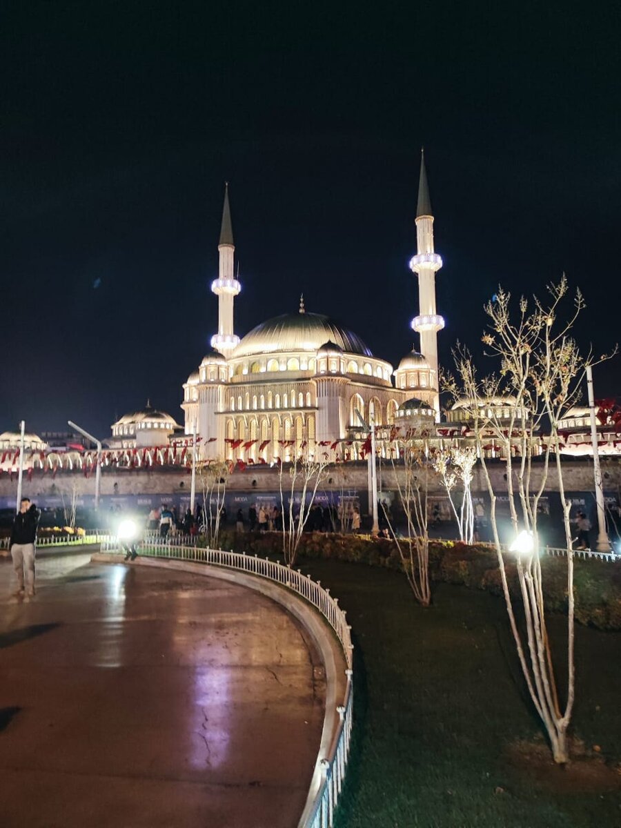 Мечеть Таксим