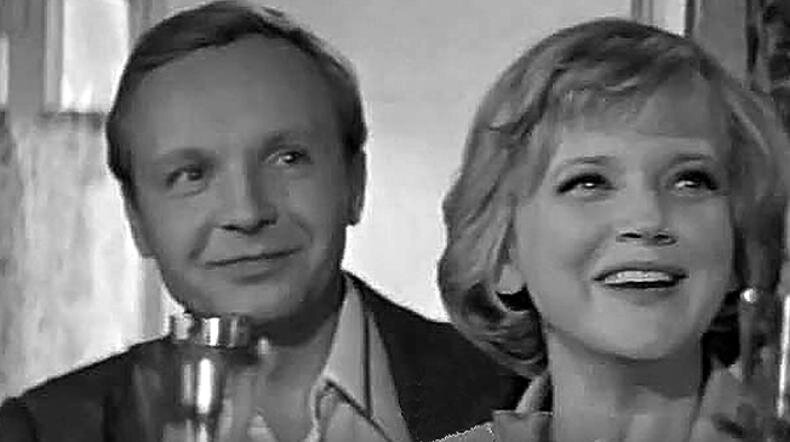 Андрей Мягков и Анастасия Вознесенская.