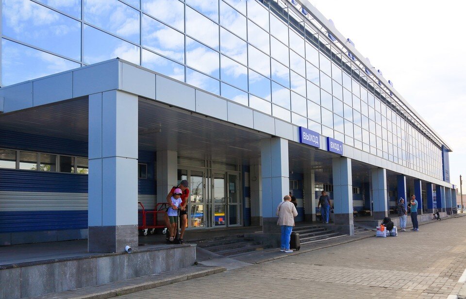     Самолет из Томска в Иркутск совершил вынужденную посадку в Улан-Удэ. Фото: пресс-служба Международного аэропорта Иркутск