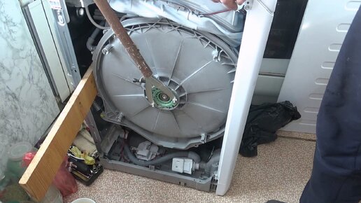 Как поменять подшипники в стиральной машине Electrolux Zanussi AEG ...