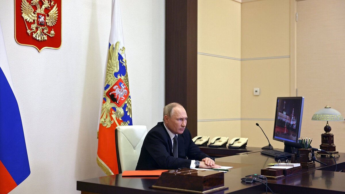    Президент РФ В. Путин провел заседание Совбеза РФ© РИА Новости . Сергей Ильин