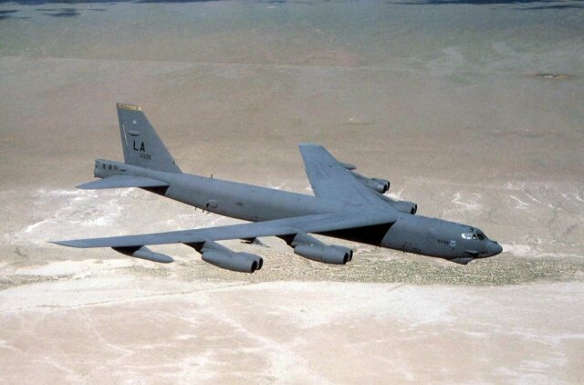    Стратегический бомбардировщик B-52 U.S. Air Force