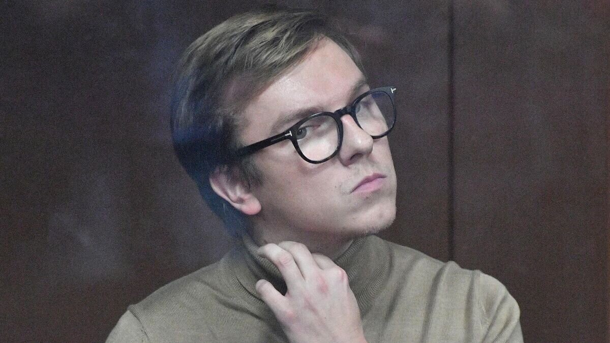    Коммерческий директор холдинга Ксении Собчак "Oсторожно Media" Кирилл Суханов в зале заседаний Тверского суда Москвы© РИА Новости / Пресс-служба Тверского суда
