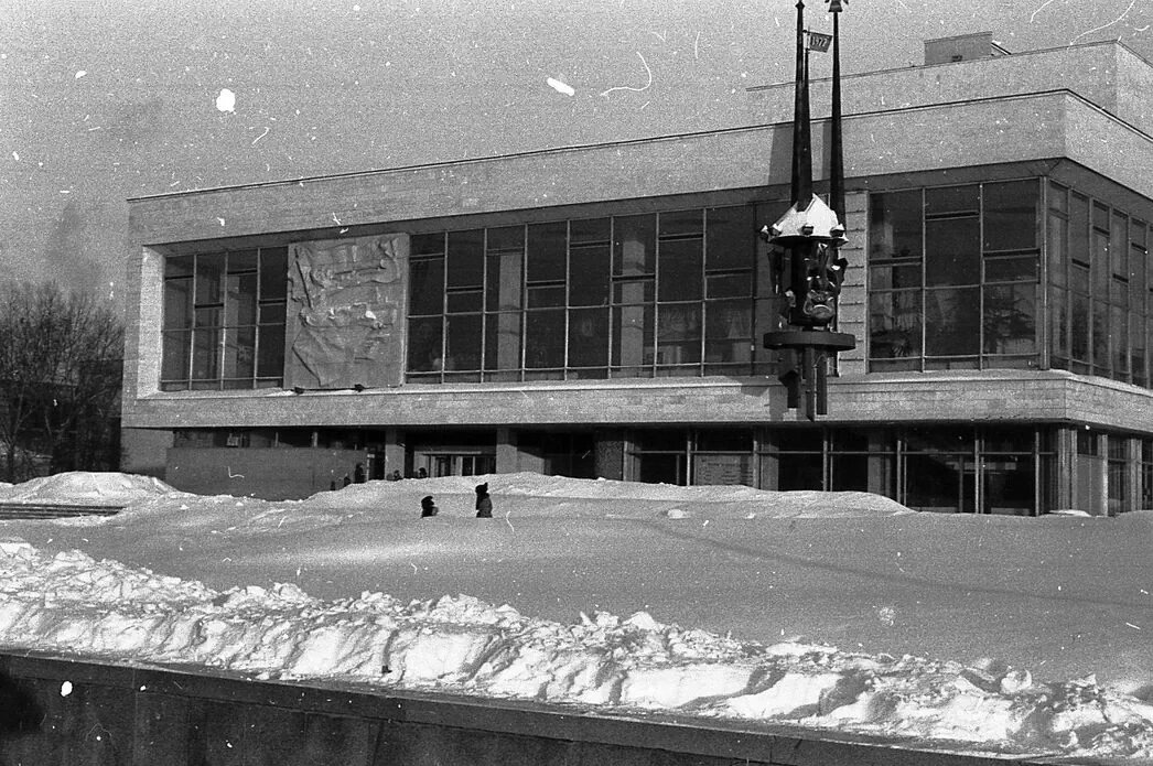 45 лет назад в Свердловске было открыто новое здание ТЮЗа. В то время театр носил имя Ленинского комсомола