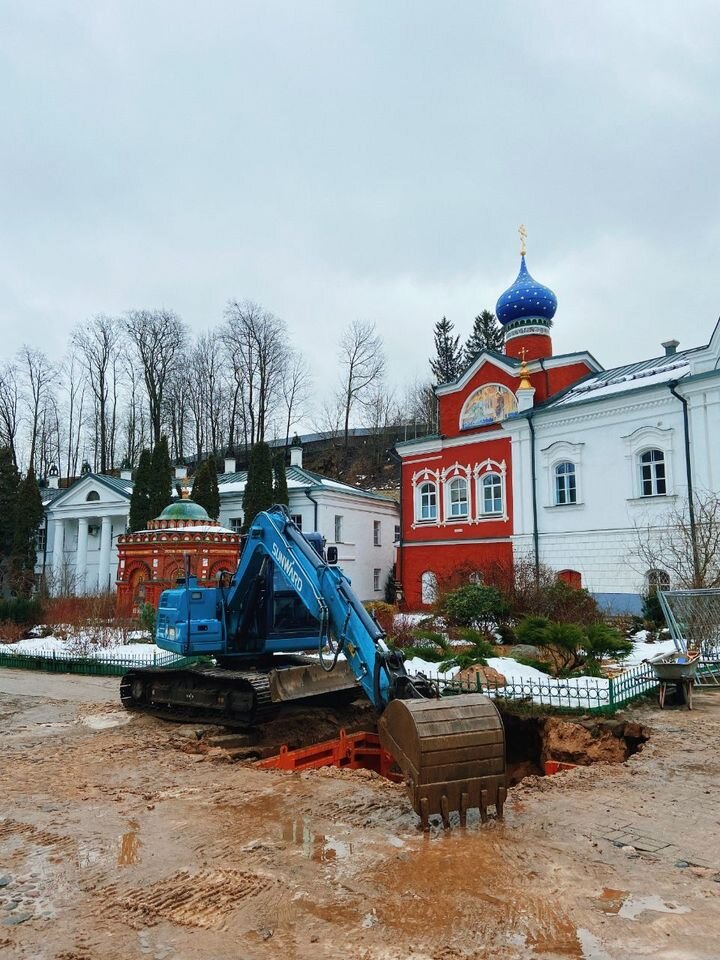     Масштабные работы по прокладке коммуникаций проходят в Печорах