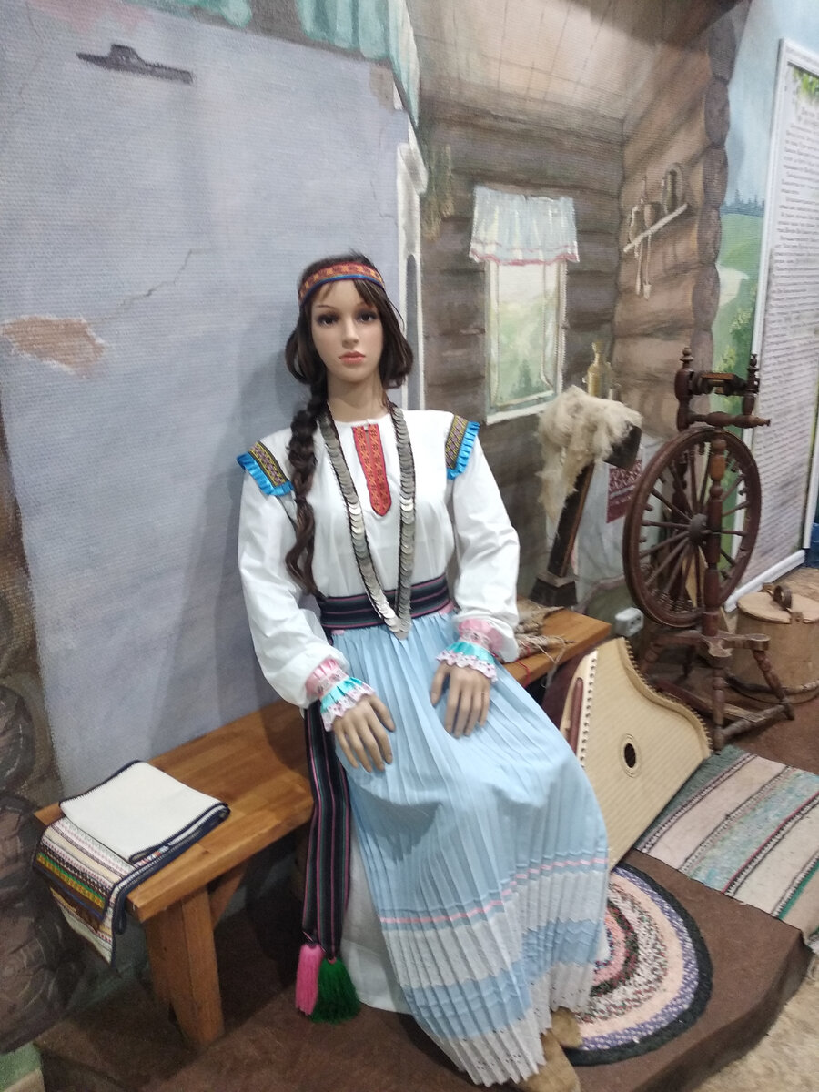 Йошкар-ола музей «сереброзубая пампалче». Пампалче марийская сказка. Пампалче марийская сказка. Сереброзубая пампалче сказка. Сереброзубая пампалче сказка.