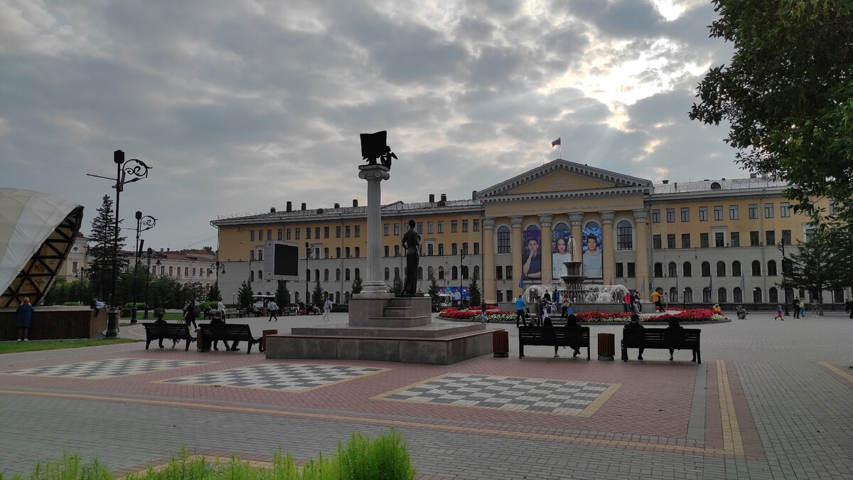 Облачно, но тепло и душевно. Томск. Фото автора