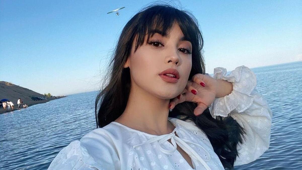    Акбота Сейтмагамбет:instagram.com/akbotanurabaykyzy