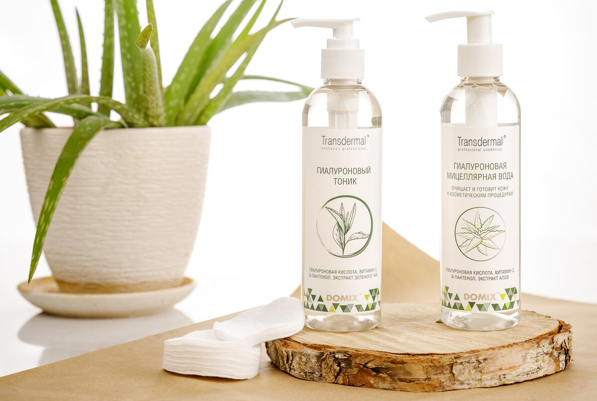 Мицеллярная вода и тоник Transdermal Professional Cosmetic с карбамидом, гиалуроновой кислотой, D-пантенолом, аллантоином, витамином С и растительными экстрактами. Не содержат спирта, мыла, парабенов, силиконов