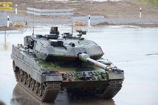    В Минобороны ФРГ озвучили сроки поставки танков Leopard 2 Украине