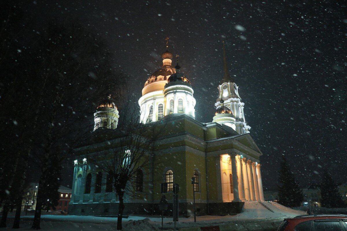 Ночной собор в Кронштадте ночная подсветка