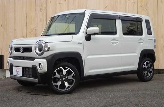 Фото внешности и салона, листайте.