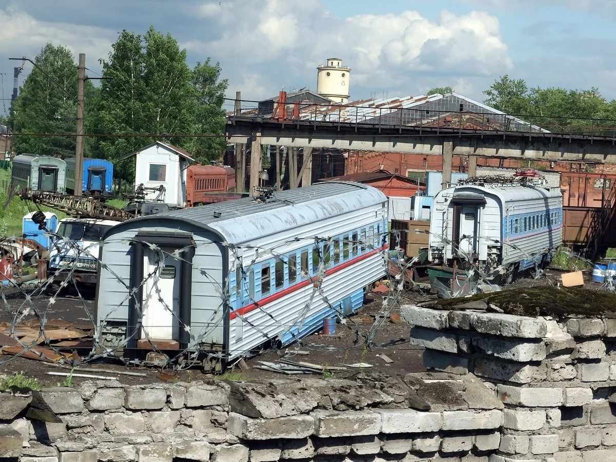 Октябрьский электровагоноремонтный завод ул седова 45 фото Что теперь стало с ЭР200 - первыми скоростными поездами в СССР? Где теперь они? 