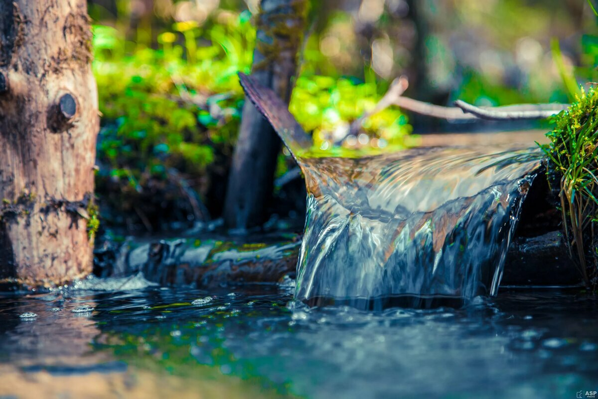 Верное ваду. Вода в природе. Чистая вода. Вода ручей. Чисата Шода