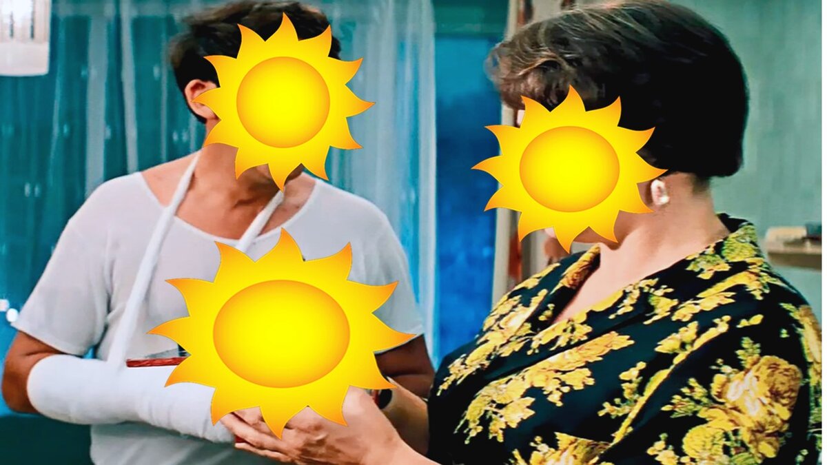 Название фильма Вы точно угадали. А какой предмет держит в руках управдом Варвара Сергеевна?