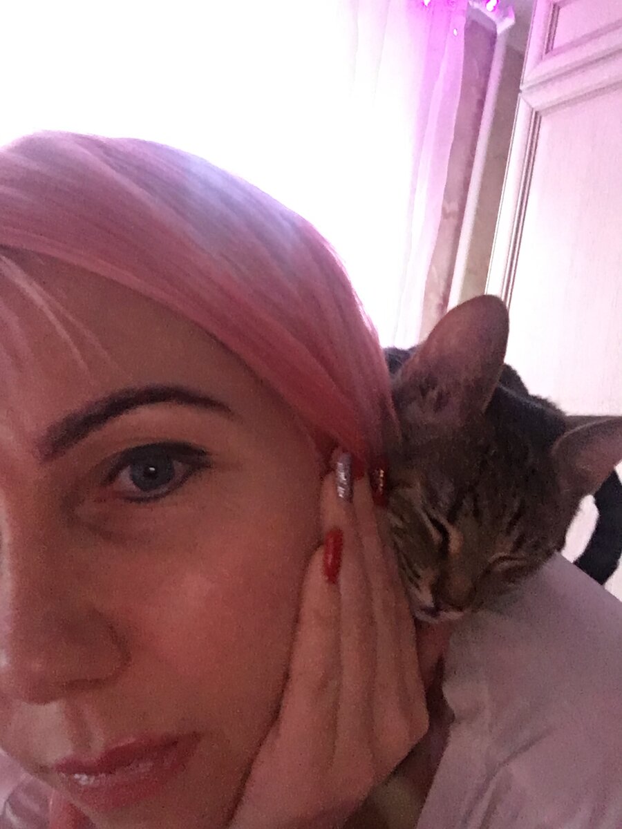 Клара меня обожает :) 