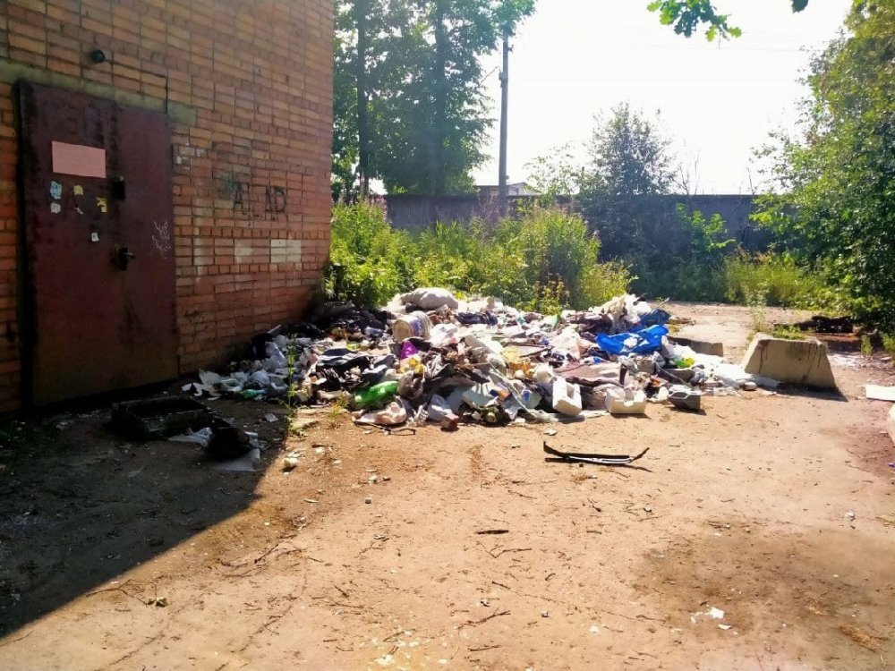 Свалка на ул. Витебская Сортировочная. Источник: ВК-группа "Молодой Петербург"