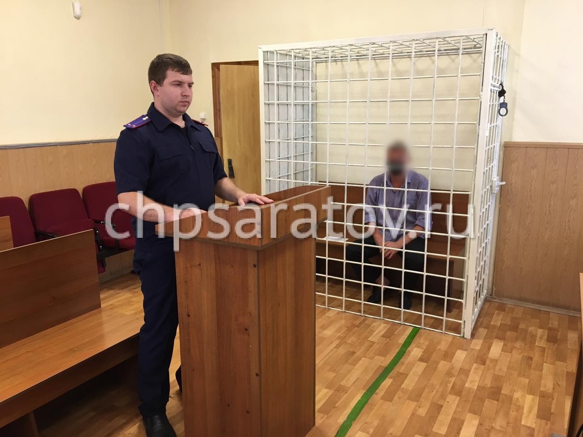 В настоящее время проводятся следственные действия, направленные на закрепление доказательств. Расследование уголовного дела продолжается.