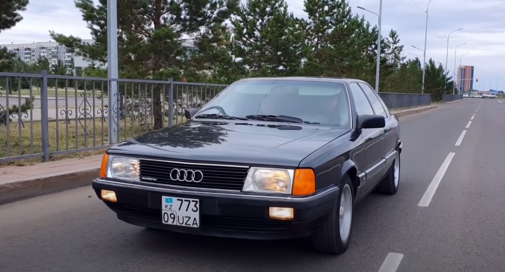 Обшивка салона Audi 100 C3 1988-1990 2.0 л. дизель | 68-143