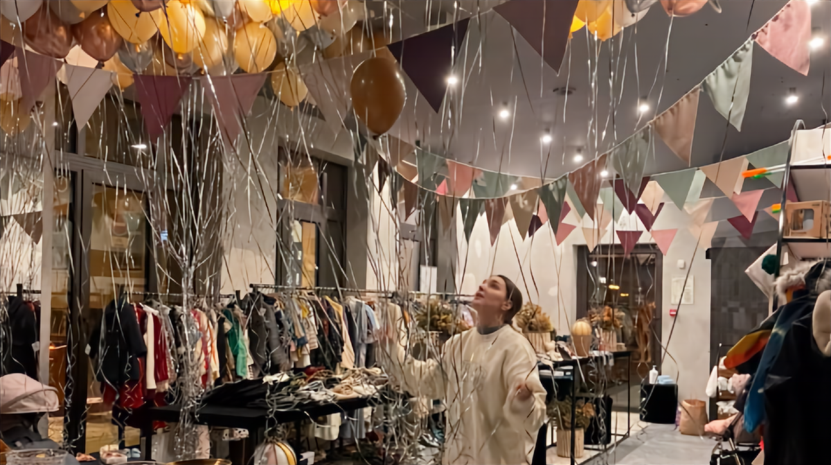 R4S Group выступил партнером благотворительного проекта: распродажи Sunday Garage Sale, которая прошла 5 декабря. 
Организаторов проекта объединяет помощь  детям с особенными потребностями. Все вырученные средства отправились в фонд "Продвижение", на изготовление маневренных инвалидных колясок для самых маленьких особенных деток. 

Спонсорами стали лучшие детские бренды, предоставив возможность приобрести их товары ниже розничной цены!
Отличный шанс порадовать себя и близких предоставили Jerusalembazar, Nanik jewelry, Age of innocence, Олант и многие другие популярные и любимые бренды.

Мы очень гордимся и благодарим организаторов мероприятия, за возможность внести свой небольшой вклад, предоставив торговое помещение на Малой Бронной, 15 для проведения благотворительной акции.