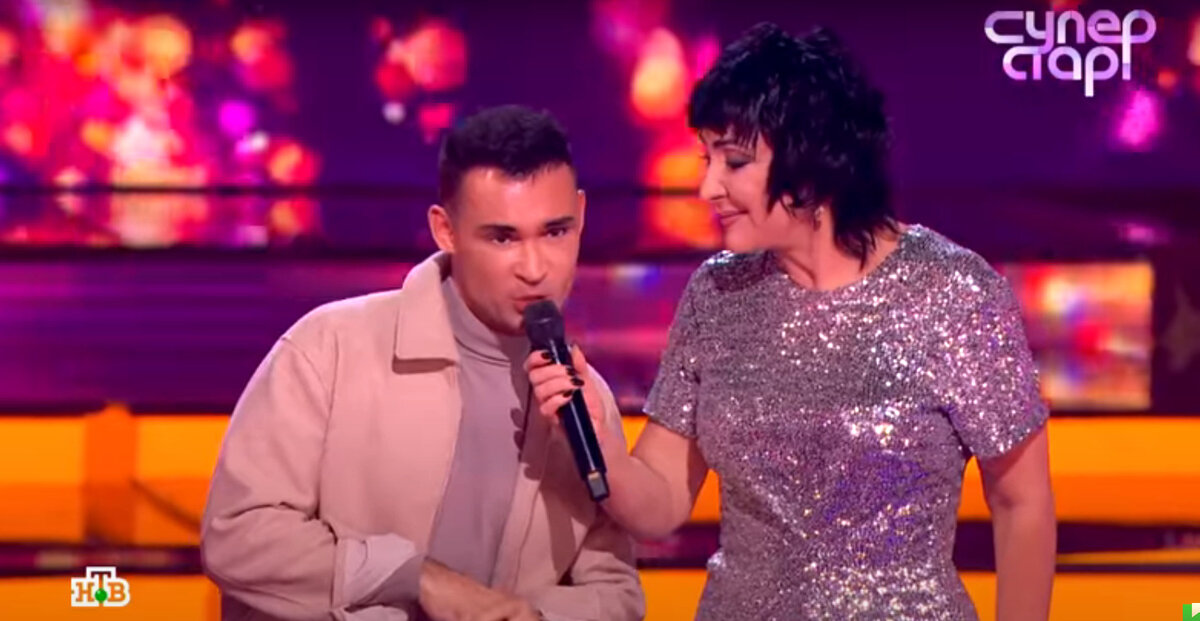 кадр из шоу