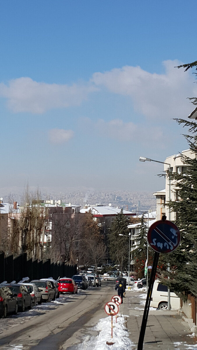 Где-то в центре Анкары по пути в российское консульство