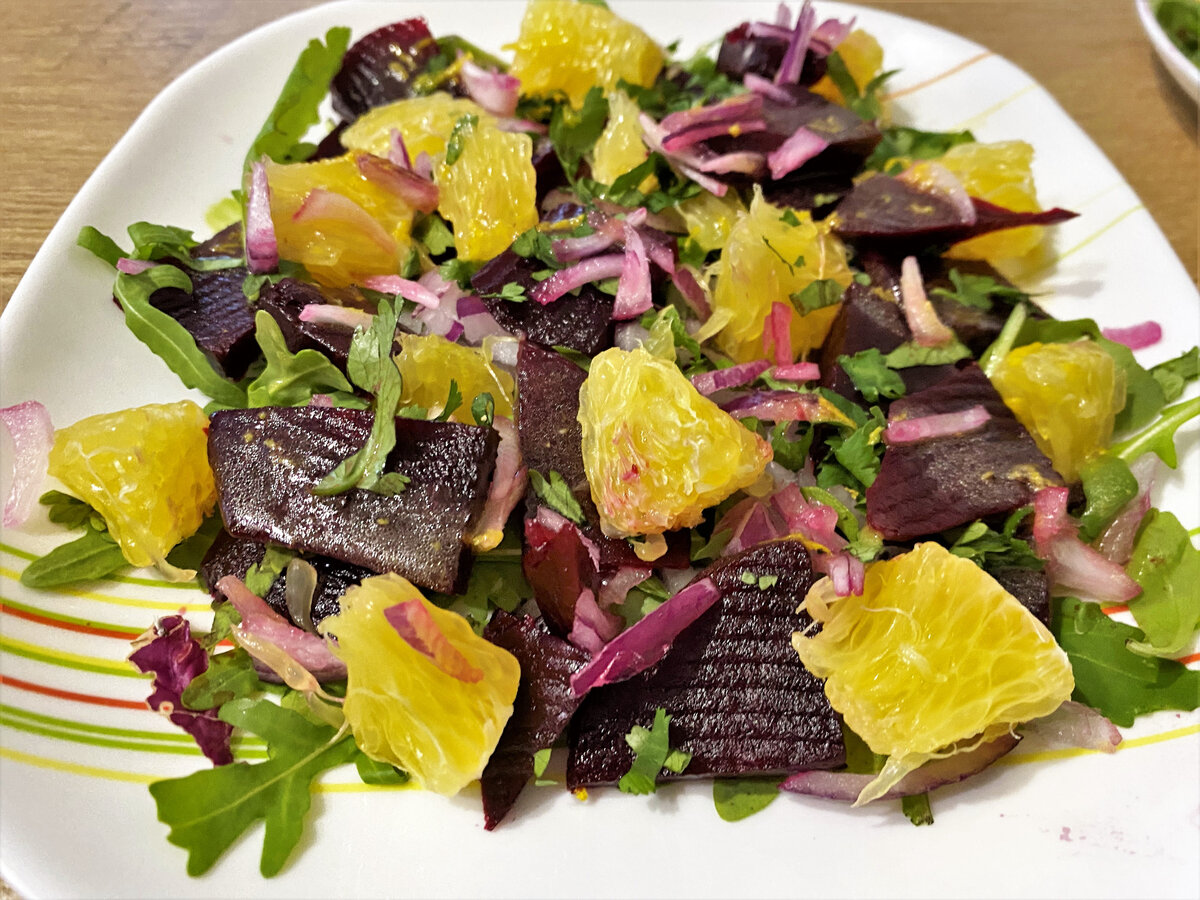 Простой салат из свёклы с марокканскими нотками 2 вариант