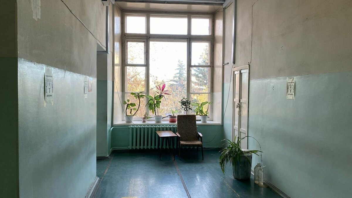     Студенты экономико-технологического колледжа в Арзамасе, наглотавшиеся таблеток ради развлечения, пока остаются в больнице. Данные об их состоянии NewsNN предоставила Арзамасская ЦРБ.
