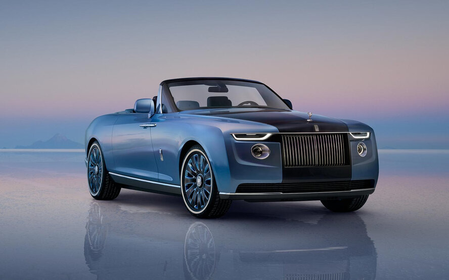 Новый Rolls-Royce стоимостью в целое состояние, уникальный Bugatti в честь легенды 1930-х, гиперкары с космическими технологиями и другие автомобили, которые покажутся очень дорогими даже арабским шейхам