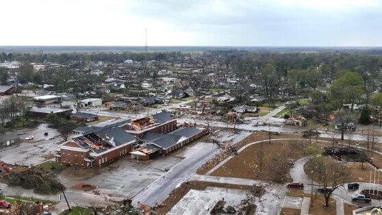    В США девять человек стали жертвами урагана и торнадо Дарья Смирнова