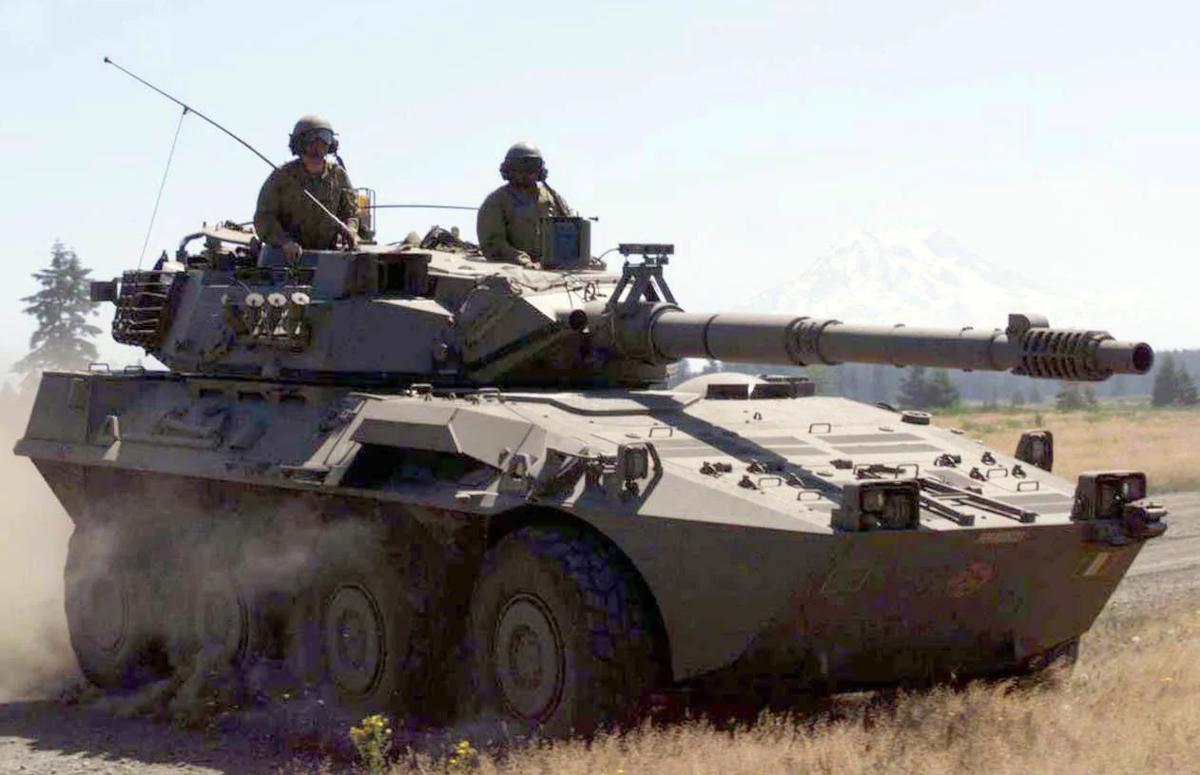 Wheeled tank. Танк b1 Centauro 120. B1 Centauro 105. Centauro БТР Италии. БТР Кентавр 2.