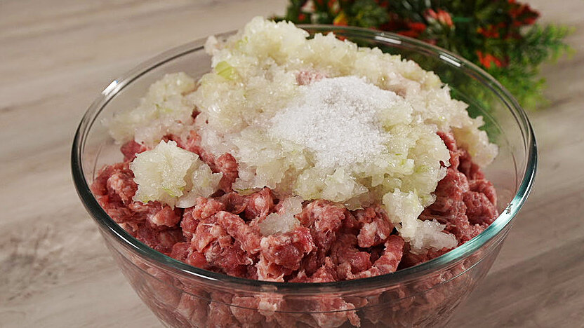 Любишь купаты? Приготовь их дома - вкусные и пряные. Лучше магазинных ...